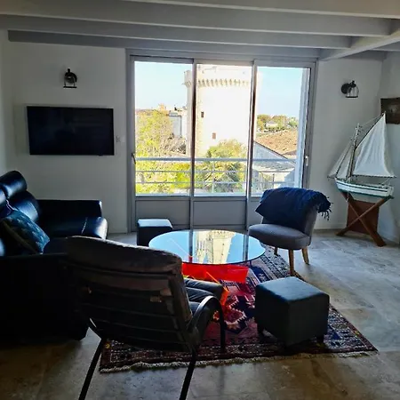 Duplex Vue Sur Tour Remparts 3 Apartment