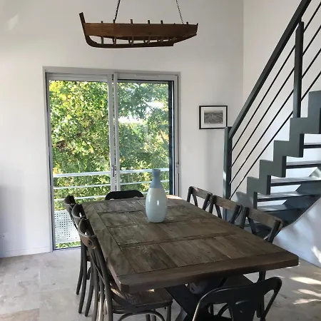 Duplex Vue Sur Tour Remparts 3 *